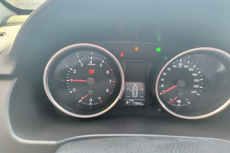 Used Haval H6 2017 Red-Label Sport Edition 1.5T Automatic Two-Wheel Drive Luxury Model Odometer Close Up