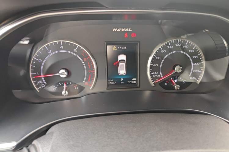 Used Haval H6 2017 Blue Label 1.5T Automatic Two-Wheel Drive ZhiShang Model Odometer Close Up