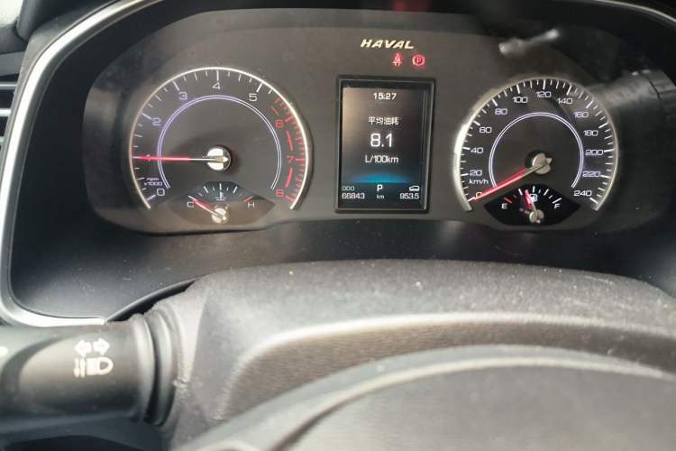 Used Haval H6 2017 Red Label 2.0T Automatic Two-Wheel Drive ZhiShang Model Odometer Close Up