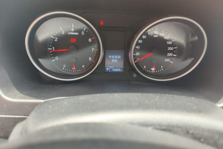 Used Haval H6 2017 Classic Edition 1.5T Automatic Two-Wheel Drive Elite Model Odometer Close Up