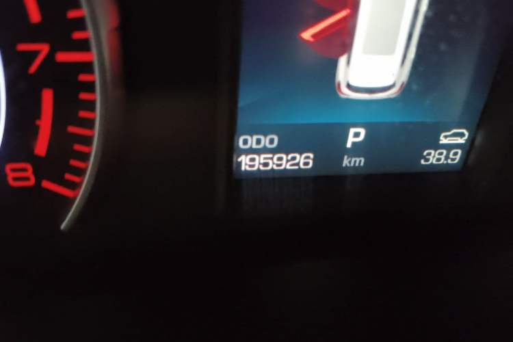 Used Haval H6 2017 Blue Label 2.0T Automatic Two-Wheel Drive Smart Edition Odometer Close Up