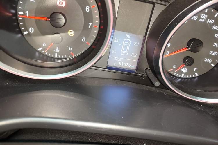 Used Haval H6 2017 Red-Label Sport Edition 1.5T Manual Two-Wheel Drive Elite Model Odometer Close Up