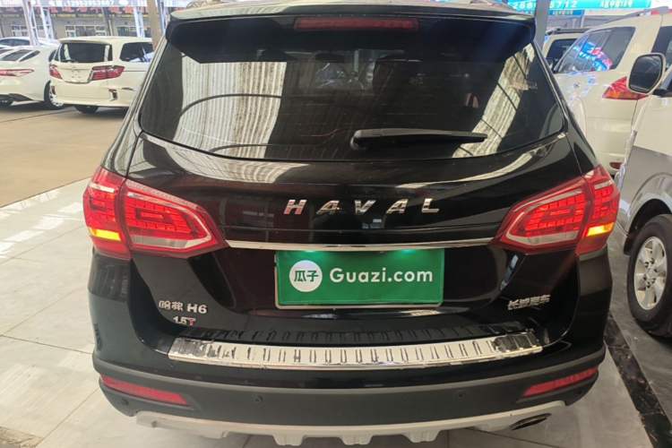 Used Haval H6 2017 Red-Label Sport Edition 1.5T Manual Two-Wheel Drive Elite Model Rear