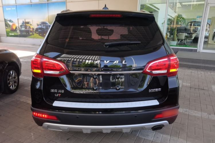 Used Haval H6 2017 Red-Label Sport Edition 1.5T Manual Two-Wheel Drive Elite Model Rear