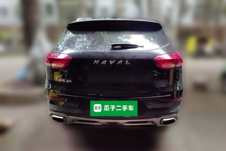 Used Haval H6 2017 Red Label 2.0T Automatic Two-Wheel Drive ZhiShang Model Rear