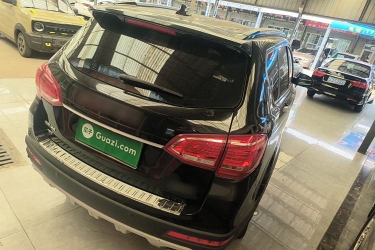 Used Haval H6 2017 Red-Label Sport Edition 1.5T Manual Two-Wheel Drive Elite Model Rear Right 45 Deg