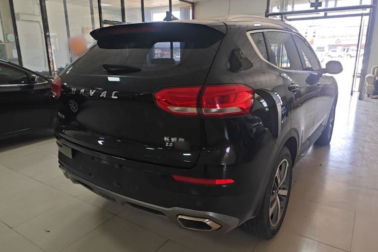 Used Haval H6 2017 Red Label 2.0T Automatic Two-Wheel Drive ZhiShang Model Rear Right 45 Deg