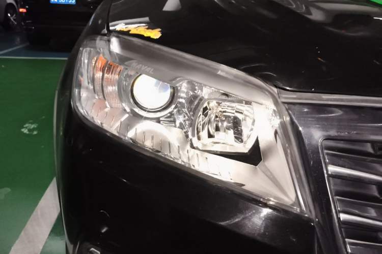 Used Haval H6 2017 Red-Label Sport Edition 1.5T Manual Two-Wheel Drive Elite Model Right Front Headlight