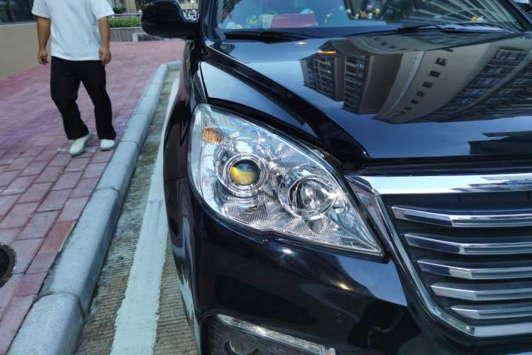 Used Haval H6 2017 Classic Edition 1.5T Automatic Two-Wheel Drive Urban Model Right Front Headlight
