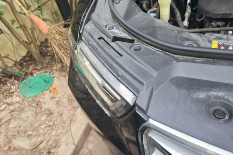 Used Haval H6 2017 Red-Label 1.3T Automatic Two-Wheel Drive ZhiShang Model Right Front Headlight