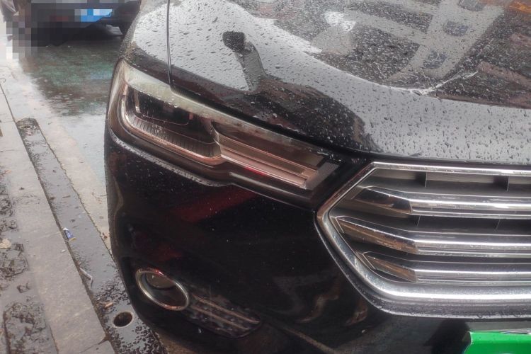 Used Haval H6 2017 Blue Label 2.0T Automatic Two-Wheel Drive Leading Model Right Front Headlight