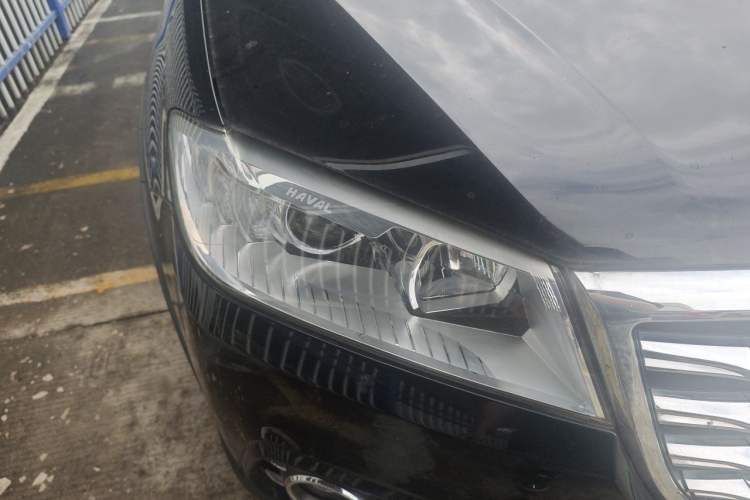 Used Haval H6 2017 Red-Label Sport Edition 1.5T Manual Two-Wheel Drive Elite Model Right Front Headlight