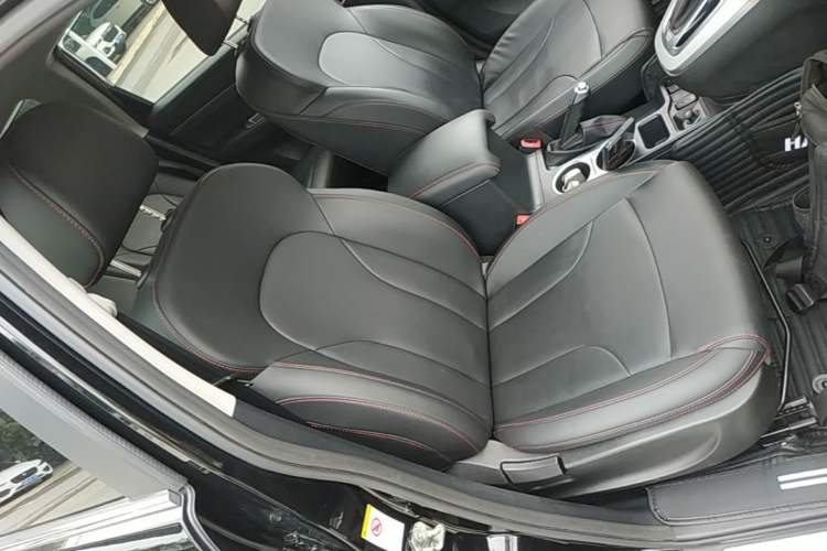 Used Haval H6 2017 Red-Label Sport Edition 1.5T Automatic Two-Wheel Drive Luxury Model Right Front Seat