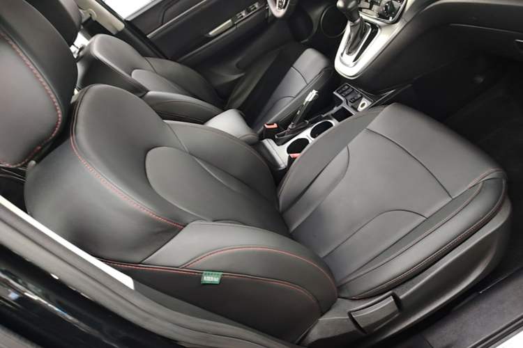 Used Haval H6 2017 Red-Label Sport Edition 1.5T Automatic Two-Wheel Drive Luxury Model Right Front Seat