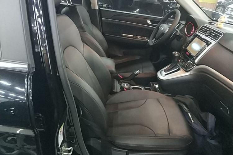 Used Haval H6 2017 Red-Label Sport Edition 1.5T Automatic Two-Wheel Drive Luxury Model Right Front Seat