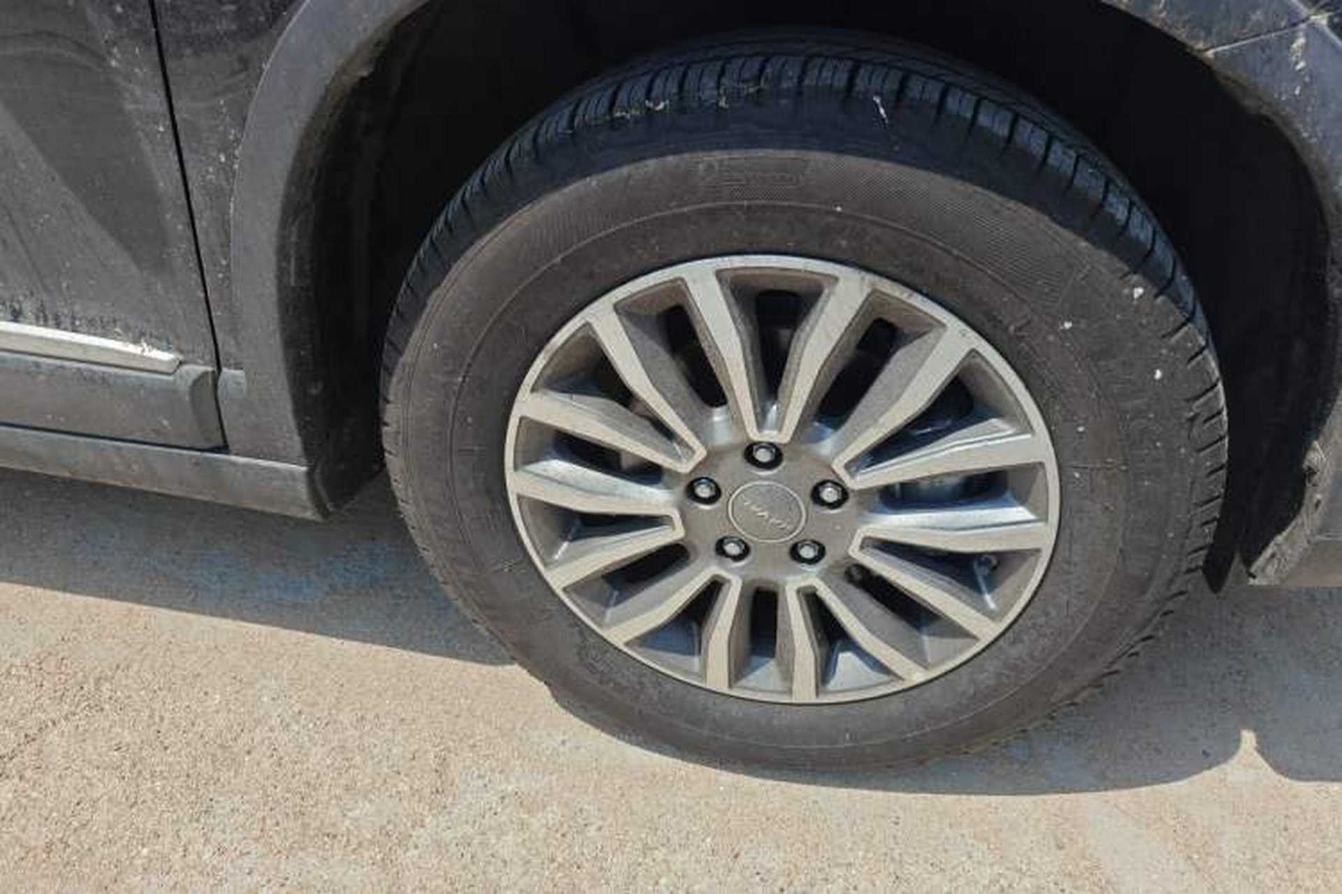 Used Haval H6 2017 Red-Label Sport Edition 1.5T Automatic Two-Wheel Drive Luxury Model Right Front Wheel Hub