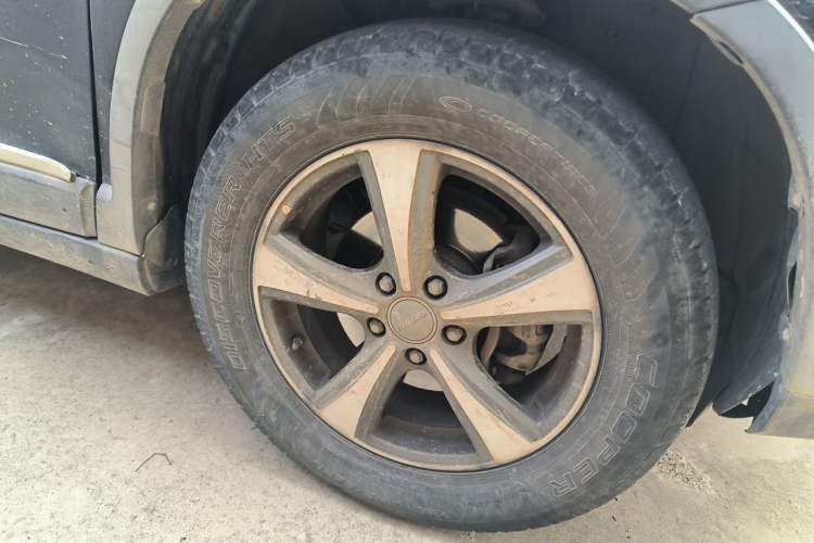 Used Haval H6 2017 Red-Label Sport Edition 2.0T Diesel Manual Two-Wheel Drive Elite Model China V Standard Right Front Wheel Hub