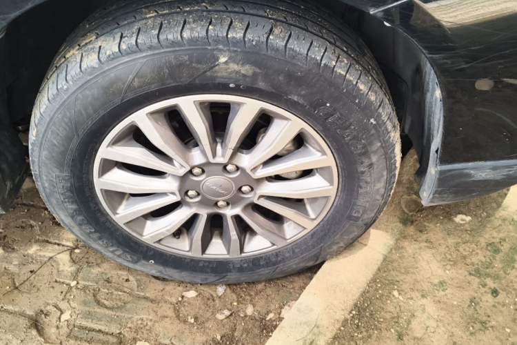 Used Haval H6 2017 Blue Label Sport Edition 1.5T Automatic Two-Wheel Drive Luxury Model Right Front Wheel Hub
