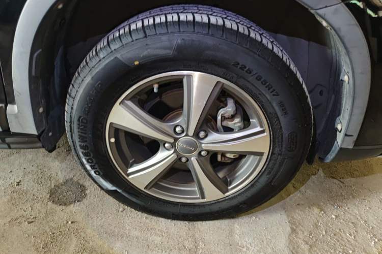 Used Haval H6 2017 Red-Label Sport Edition 1.5T Manual Two-Wheel Drive Elite Model Right Front Wheel Hub