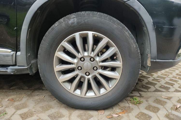 Used Haval H6 2017 Red-Label Sport Edition 1.5T Automatic Two-Wheel Drive Luxury Model Right Front Wheel Hub