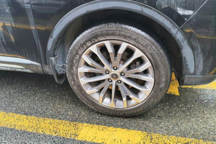 Used Haval H6 2017 Blue Label 1.5T Automatic Two-Wheel Drive ZhiShang Model Right Front Wheel Hub
