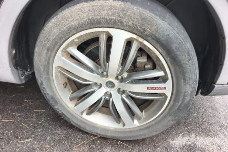 Used Haval H6 2017 Red-Label 1.3T Automatic Two-Wheel Drive ZhiShang Model Right Front Wheel Hub