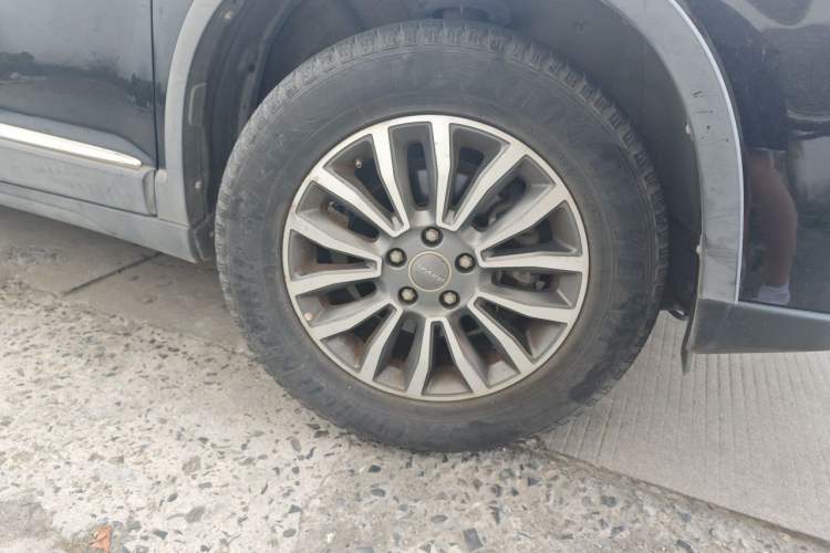 Used Haval H6 2017 Red-Label Sport Edition 1.5T Automatic Two-Wheel Drive Luxury Model Right Front Wheel Hub