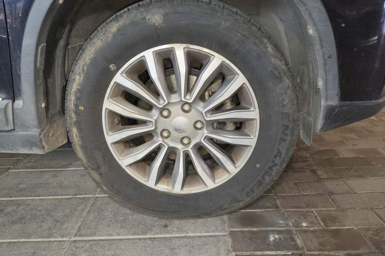Used Haval H6 2017 Red-Label Sport Edition 1.5T Automatic Two-Wheel Drive Luxury Model Right Front Wheel Hub