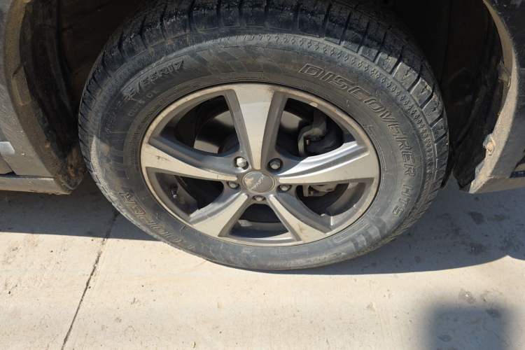 Used Haval H6 2017 Red-Label Sport Edition 1.5T Manual Two-Wheel Drive Elite Model Right Front Wheel Hub