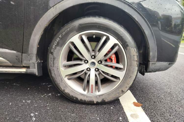 Used Haval H6 2017 Red Label 2.0T Automatic Two-Wheel Drive ZhiShang Model Right Front Wheel Hub