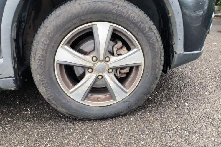 Used Haval H6 2017 Red-Label Sport Edition 2.0T Diesel Manual Two-Wheel Drive Elite Model China IV Standard Right Front Wheel Hub