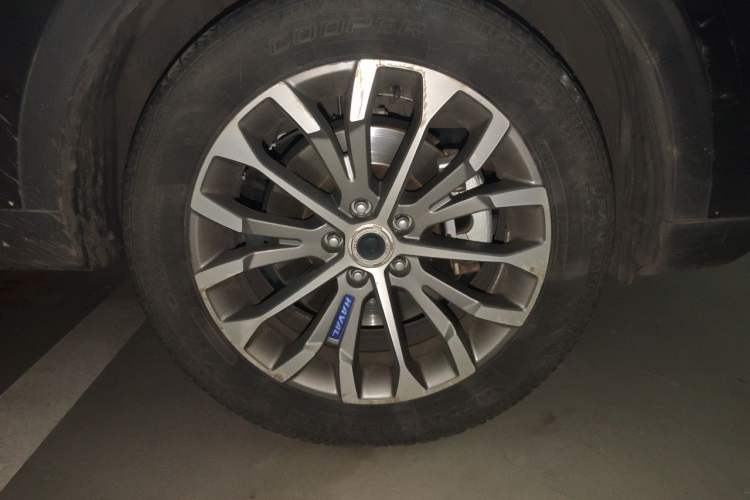 Used Haval H6 2017 Blue Label 2.0T Automatic Two-Wheel Drive Smart Edition Right Front Wheel Hub