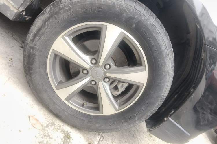 Used Haval H6 2017 Blue Label Sport Edition 1.5T Manual Two-Wheel Drive Elite Model Right Front Wheel Hub
