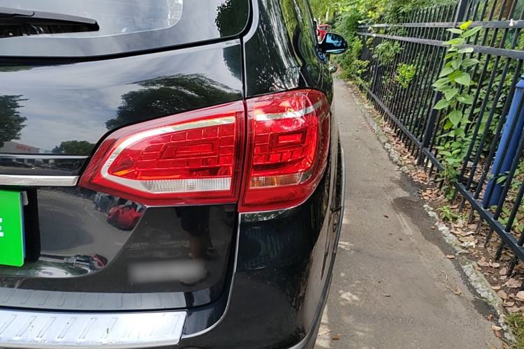 Used Haval H6 2017 Restyled Red-Label Sport Version 1.5T Automatic Two-Wheel Drive Luxury Trim Right Rear Taillight