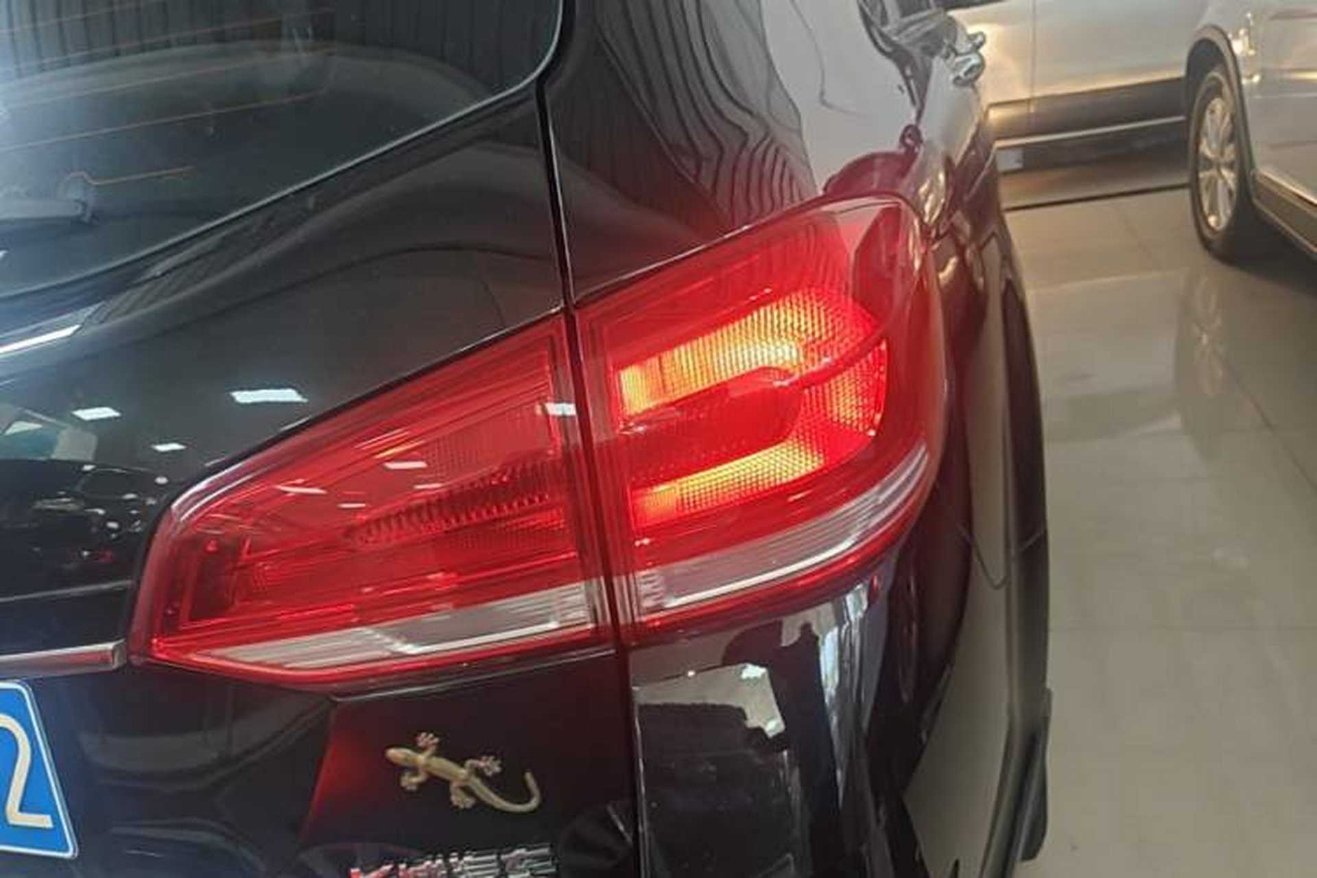 Used Haval H6 2017 Blue Label Sport Edition 1.5T Manual Two-Wheel Drive Elite Model Right Rear Taillight