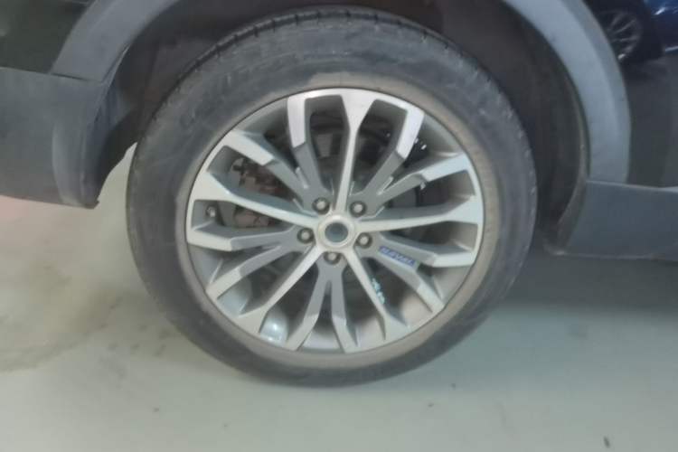 Used Haval H6 2017 Blue Label 2.0T Automatic Two-Wheel Drive Smart Edition Right Rear Wheel Hub