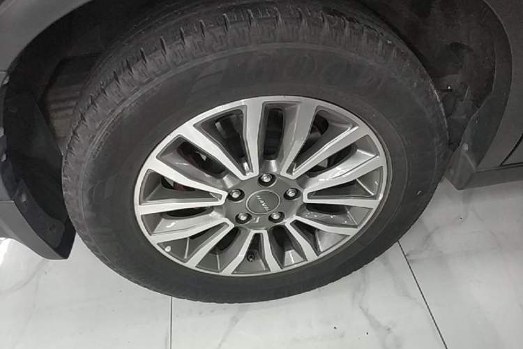 Used Haval H6 2017 Red-Label Sport Edition 1.5T Automatic Two-Wheel Drive Luxury Model Right Rear Wheel Hub