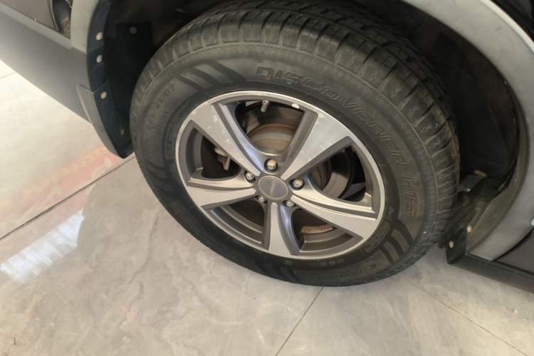 Used Haval H6 2017 Red-Label Sport Edition 1.5T Manual Two-Wheel Drive Elite Model Right Rear Wheel Hub