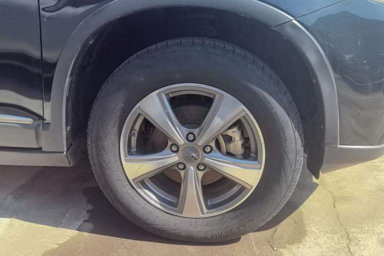 Used Haval H6 2017 Red-Label Sport Edition 1.5T Manual Two-Wheel Drive Elite Model Right Rear Wheel Hub