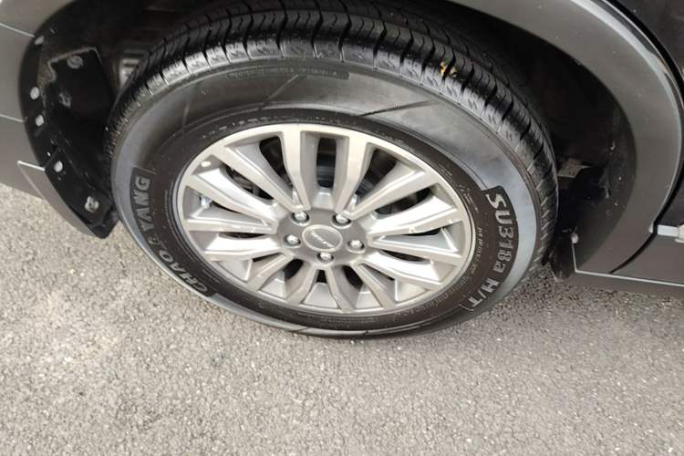 Used Haval H6 2017 Red-Label Sport Edition 1.5T Automatic Two-Wheel Drive Luxury Model Right Rear Wheel Hub