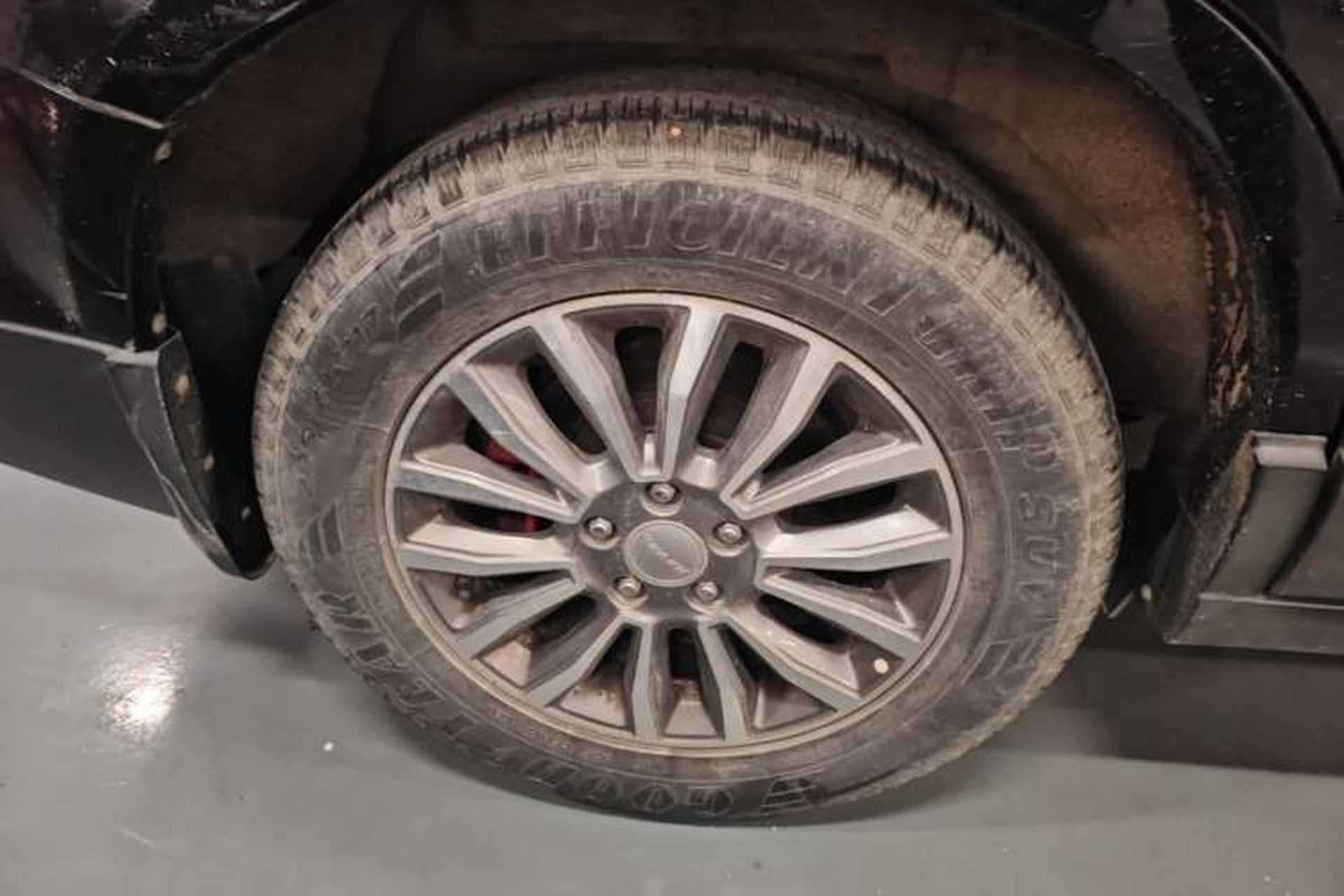 Used Haval H6 2017 Blue Label Sport Edition 1.5T Automatic Two-Wheel Drive Luxury Model Right Rear Wheel Hub