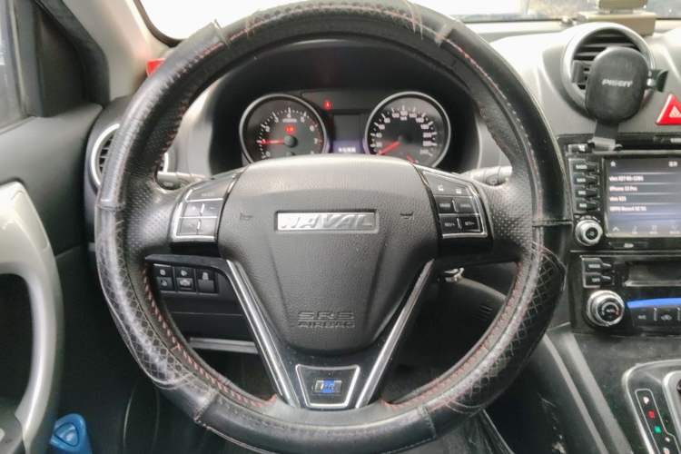 Used Haval H6 2017 Classic Edition 1.5T Automatic Two-Wheel Drive Elite Model Steering Wheel