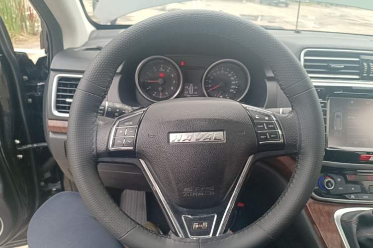 Used Haval H6 2017 Red-Label Sport Edition 1.5T Manual Two-Wheel Drive Elite Model Steering Wheel