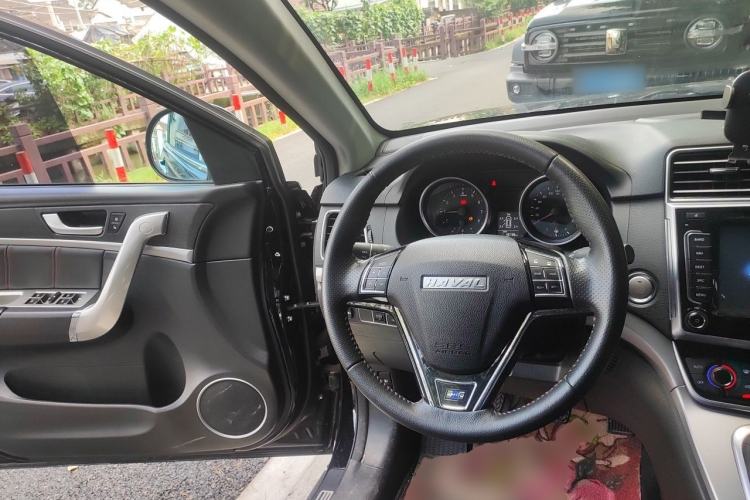 Used Haval H6 2017 Blue Label Sport Edition 1.5T Manual Two-Wheel Drive Elite Model Steering Wheel