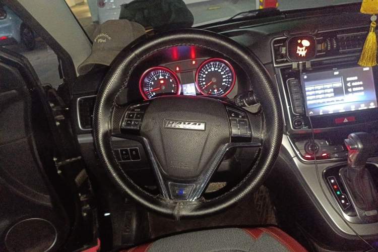 Used Haval H6 2017 Blue Label Sport Edition 1.5T Automatic Two-Wheel Drive Luxury Model Steering Wheel