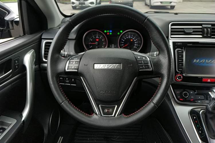 Used Haval H6 2017 Red-Label Sport Edition 1.5T Automatic Two-Wheel Drive Luxury Model Steering Wheel