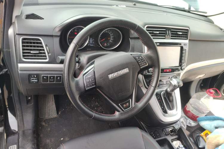 Used Haval H6 2017 Red-Label Sport Edition 1.5T Automatic Two-Wheel Drive Luxury Model Steering Wheel