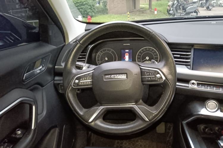 Used Haval H6 2017 Blue Label 1.5T Automatic Two-Wheel Drive ZhiShang Model Steering Wheel