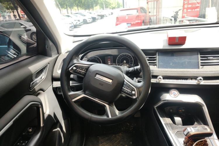 Used Haval H6 2017 Red Label 2.0T Automatic Two-Wheel Drive ZhiShang Model Steering Wheel
