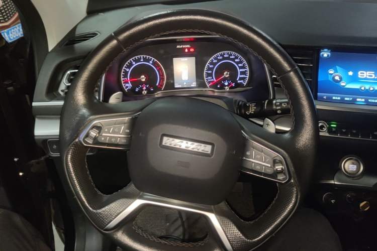 Used Haval H6 2017 Red Label 2.0T Automatic Two-Wheel Drive ZhiShang Model Steering Wheel